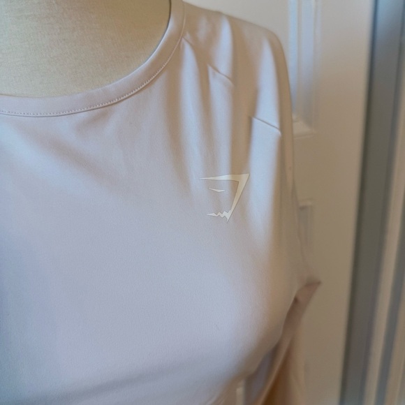 Gymshark Women’s Long Sleeve Crop Top Pale Pink Small Workout Mesh Thumb holes - Picture 12 of 12